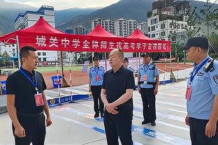 王振澳社媒：酣畅淋漓的比赛，海港全队团结一致拿下艰难的三分